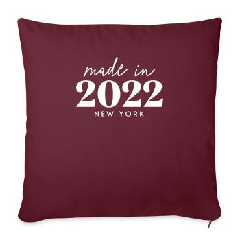 Made 2022 in New York. Cute Birthday Party - Sofakissenbezug 45 x 45 cm - Burgunderrot - Vorne