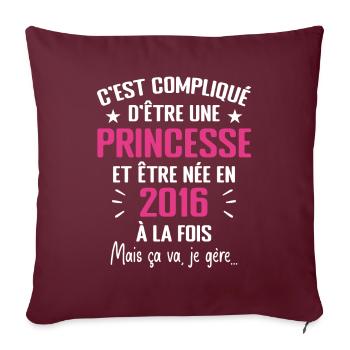 Princesse Née en 2016 - Cadeau D'anniversaire 2016 - Housse de coussin décorative 45 x 45 cm - bordeaux - Devant