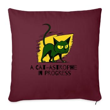 eine Katzen Katastrophe im Gange - Sofakissenbezug 45 x 45 cm - Burgunderrot - Vorne