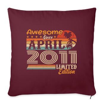 Les légendes sont nées en avril 2011 - Housse de coussin décorative 45 x 45 cm - bordeaux - Devant