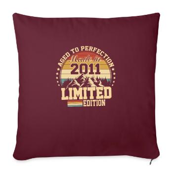 2011 anniversaire 2011 né en 2011 anniversaire - Housse de coussin décorative 45 x 45 cm - bordeaux - Devant