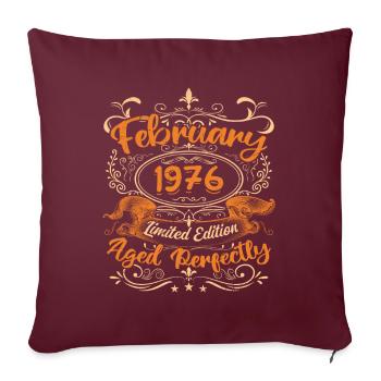 February 1976 | Aged Perfectly - Housse de coussin décorative 45 x 45 cm - bordeaux - Devant