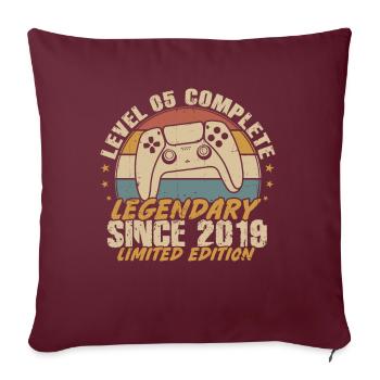 Level 5 Schließe legendär ab seit 2019 - Sofakissenbezug 45 x 45 cm - Burgunderrot - Vorne