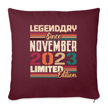 Légendaire depuis novembre 2023 - Cadeau 2023 - Housse de coussin décorative 45 x 45 cm - bordeaux - Devant