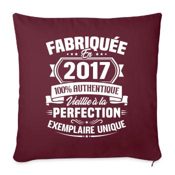 Fabriquée en 2017 - Cadeau d'anniversaire 6 ans - Housse de coussin décorative 45 x 45 cm - bordeaux - Devant
