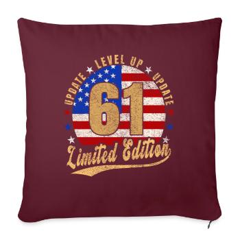Mise à jour Level Up 61 Years Limited Edition USA - Housse de coussin décorative 45 x 45 cm - bordeaux - Devant