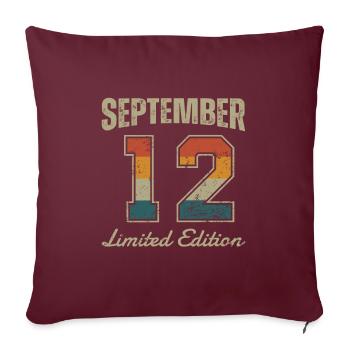 Date de naissance : Septembre 2012 - Limited Edition Retro - Housse de coussin décorative 45 x 45 cm - bordeaux - Devant