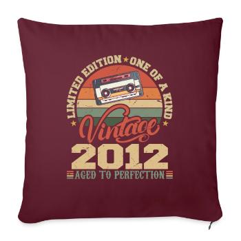 Vintage 2012 Cadeau D'anniversaire Retro 2012 - Housse de coussin décorative 45 x 45 cm - bordeaux - Devant