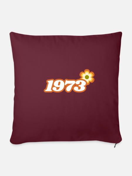 1973 geboren mit Retro Hippie Blume - Sofakissenbezug 45 x 45 cm - Burgunderrot