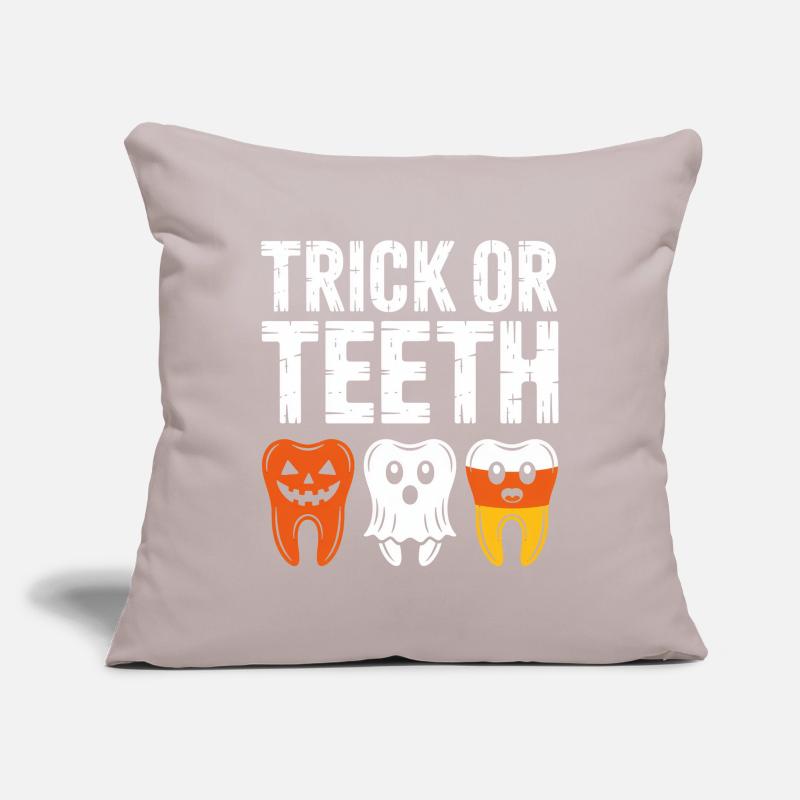 Trick oder Teeth Halloween-T-Shirt Sofakissenbezug 45 x 45 cm