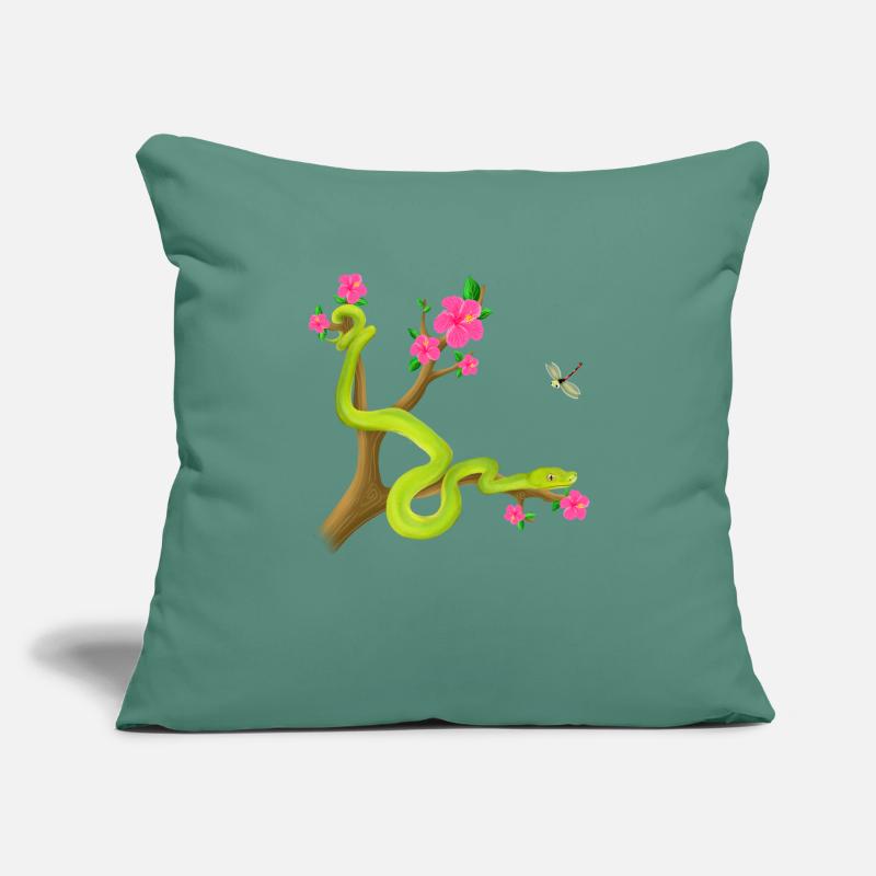 Le serpent Python vert sur l’arbre avec des fleurs Housse de coussin décorative 45 x 45 cm