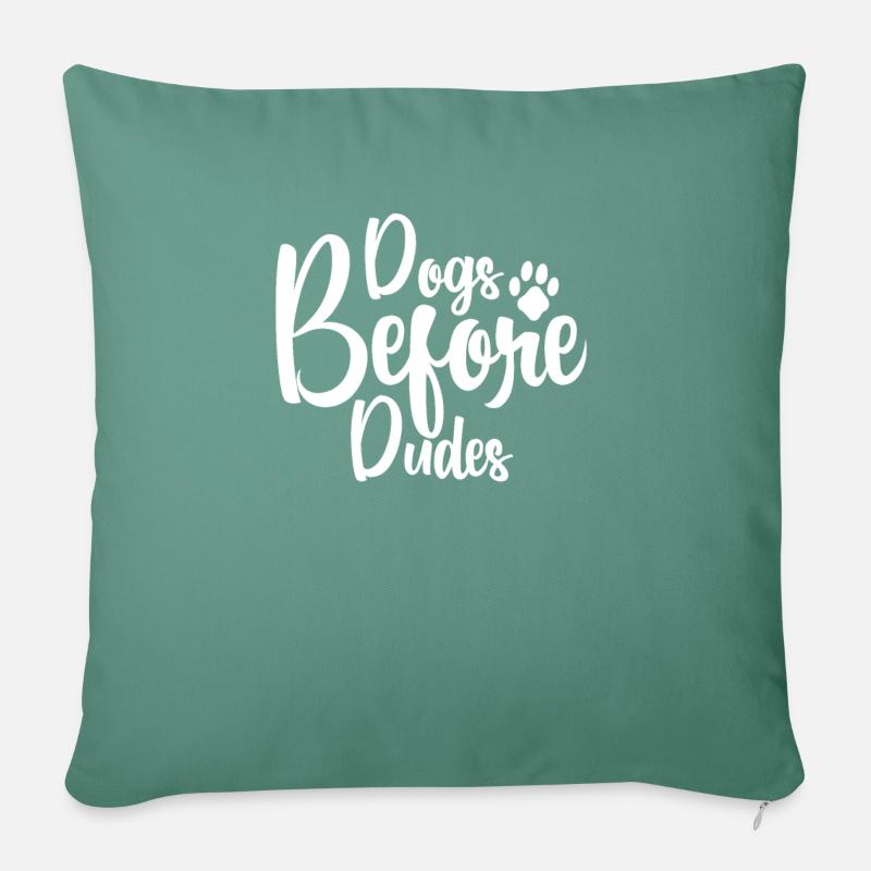 Chiens devant les gars - Housse de coussin décorative 45 x 45 cm - vert sapin