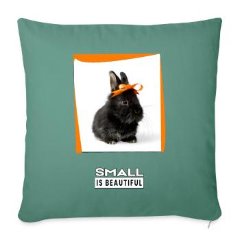 Petit animal mignon. Petit c’est beau. - Housse de coussin décorative 45 x 45 cm - vert sapin - Devant