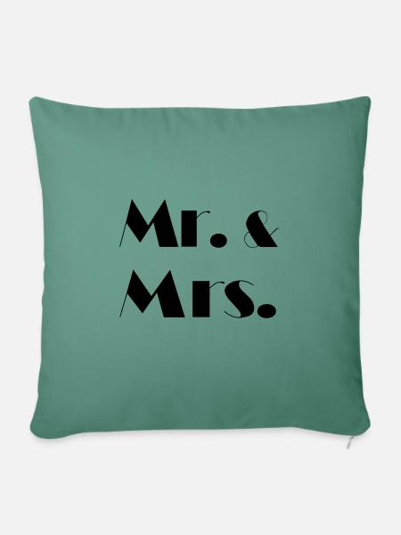 Mr. & Mrs. - Sofakissenbezug 45 x 45 cm - Tanngrün