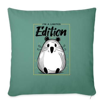 I am a limited edition - Housse de coussin décorative 45 x 45 cm - vert sapin - Devant