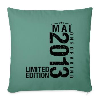 Anniversaire Mai 2013 Mai né en Mai - Housse de coussin décorative 45 x 45 cm - vert sapin - Devant
