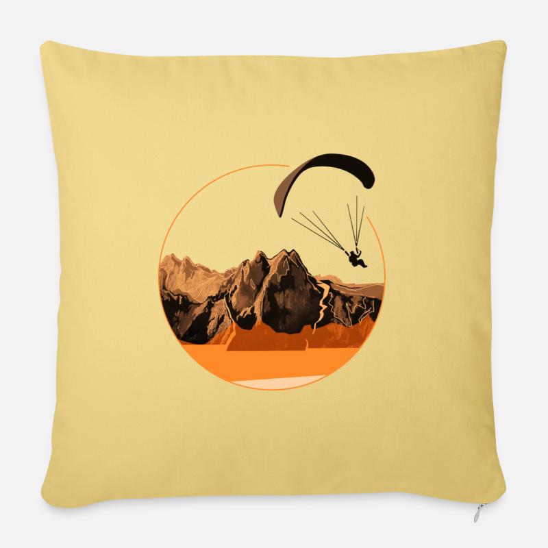 Paragliding Gleitschirmfliegen Berge retro - Sofakissenbezug 45 x 45 cm - Hellgelb