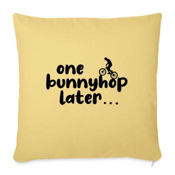 Un lapin plus tard - Housse de coussin décorative 45 x 45 cm - jaune délavé - Devant
