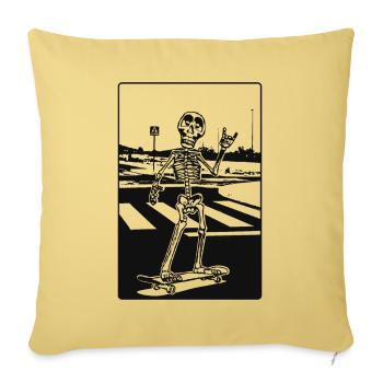 Skelett mit Skateboard überquert eine Landstrasse. - Sofakissenbezug 45 x 45 cm - Hellgelb - Vorne
