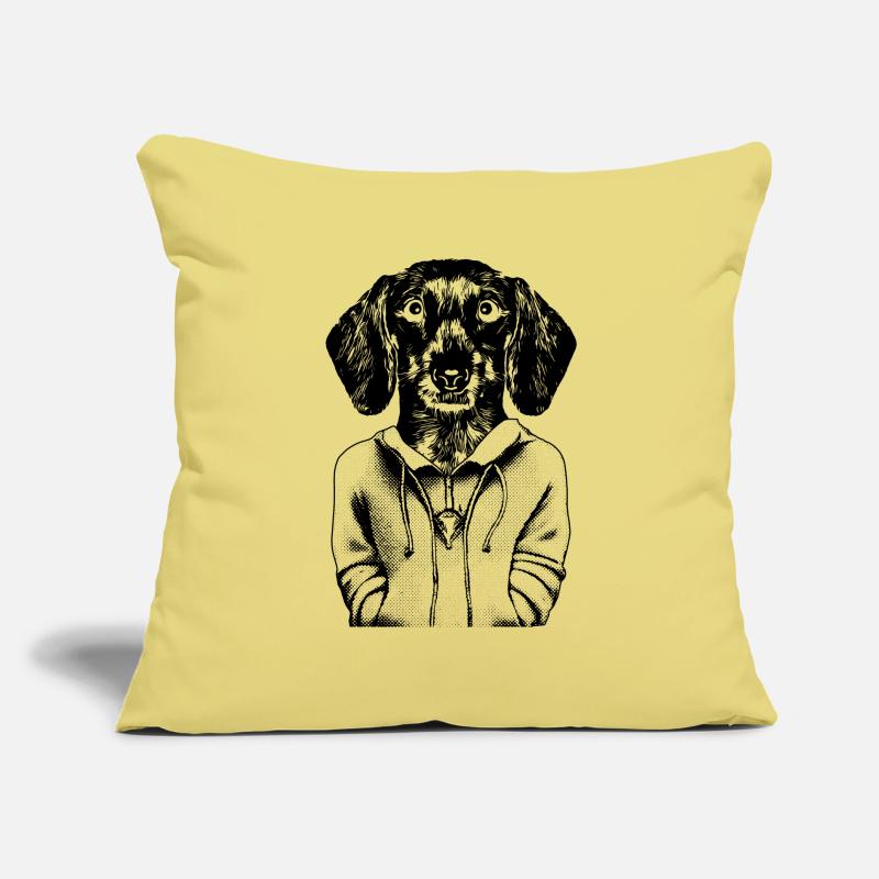 Chiot teckel comique en sweat à capuche, avec un look fidèle. Housse de coussin décorative 45 x 45 cm