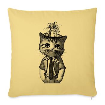 Sur la tête d’un chat est assis une jeune souris. - Housse de coussin décorative 45 x 45 cm - jaune délavé - Devant