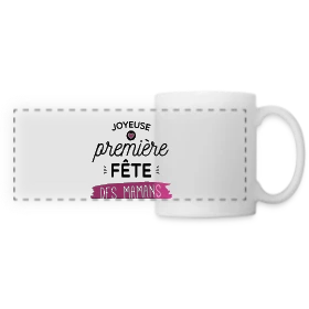Maquette de Mug panoramique contrasté et blanc « T-Shirt 'Joyeuse Première Fête des Mères' - Cadeau Jeune Maman » à imprimer et personnaliser