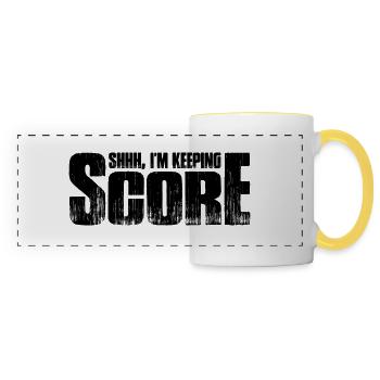 Chut, je garde le score 23 - Mug panoramique contrasté et blanc - blanc/jaune - Devant