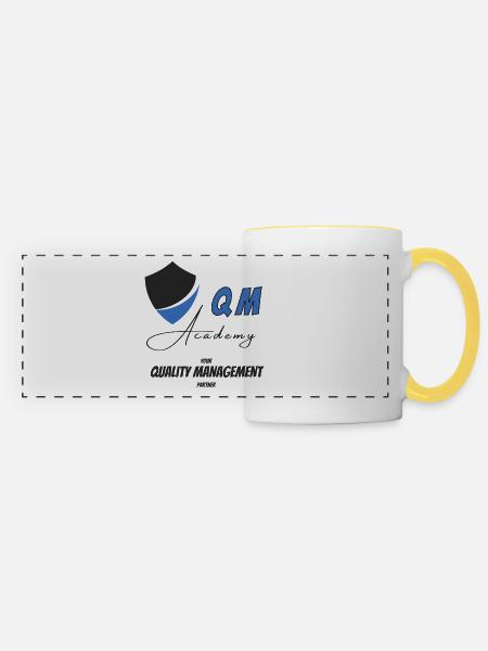 QM Academy Logo - Panoramatasse - Weiß/Gelb
