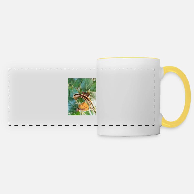 Ladybug in leaves - Panoramic Mug - white/yellow