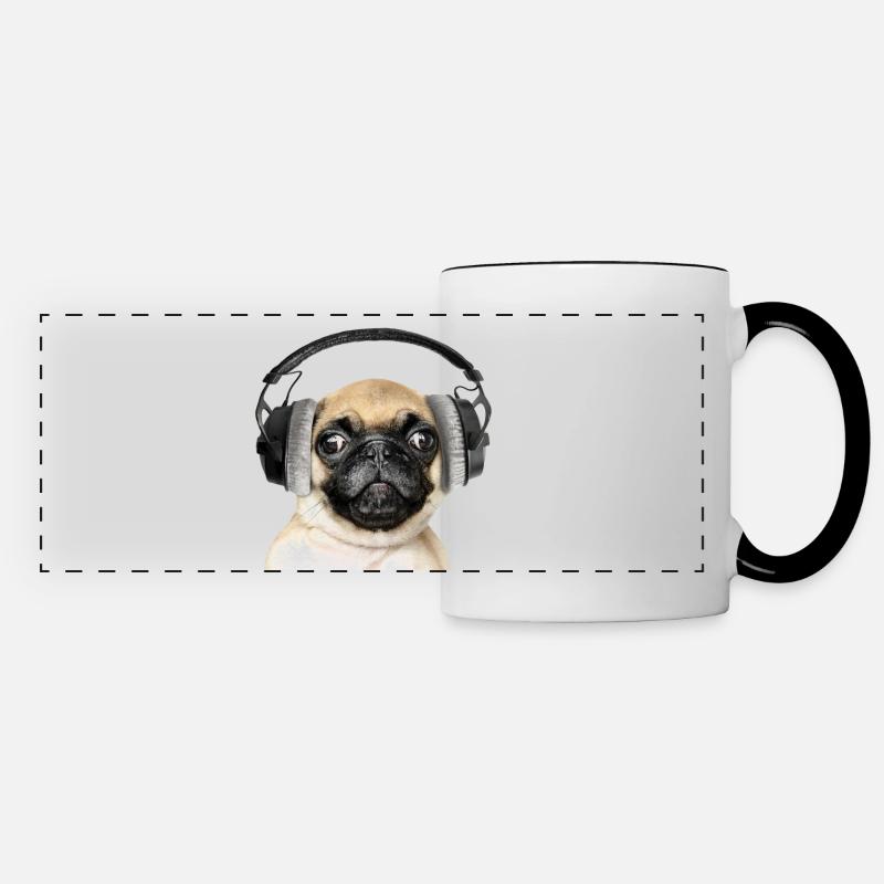 Pug with headphones - Panoramic Mug - white/black