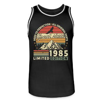 39 Years great since 1985 limited edition - Maillot de basket Homme - noir/blanc - Devant - AI Model Male 185 dark (185cm)