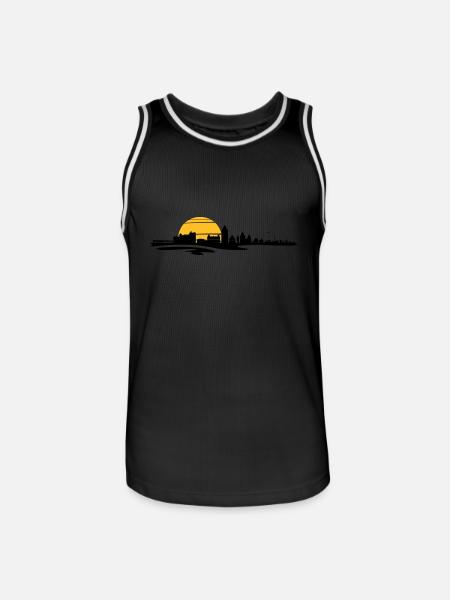 Skyline - Küste Heiligenhafen - Männer Basketball-Trikot - Schwarz/Weiß