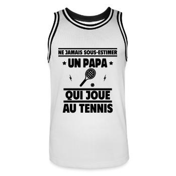 Ne jamais sous-estimer un papa tennisman - Maillot de basket Homme - blanc/noir - Devant - AI Model Male 185 dark (185cm)