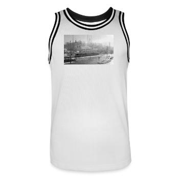 M33 Straßenbahn in Göteborg - 35mm Film Fotografie S/W - Männer Basketball-Trikot - Weiß/Schwarz - Vorne - AI Model Male 185 dark (185cm)