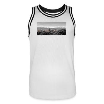 Panorama urbain avec montagnes - Maillot de basket Homme - blanc/noir - Devant - AI Model Male 185 dark (185cm)