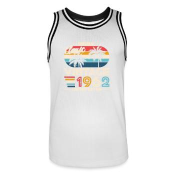 Vintage 1962 anniversaire rétro - Maillot de basket Homme - blanc/noir - Devant - AI Model Male 185 dark (185cm)