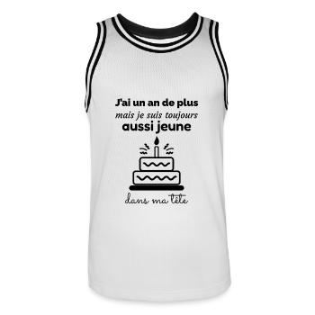 Cadeau d’anniversaire : un an de plus, jeune - Maillot de basket Homme - blanc/noir - Devant - AI Model Male 185 dark (185cm)