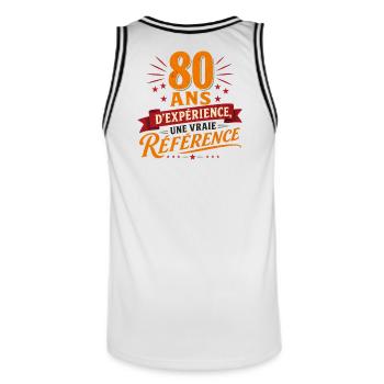 80 Ans D'Expérience - La Vraie Référence - Maillot de basket Homme - blanc/noir - Dos - AI Model Male 185 dark (185cm)