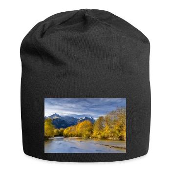 Autumn atmosphere on the Loisach with the Zugspitze - Jersey Beanie - black - Front