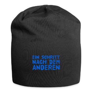 einen Schritt nach dem anderen - Jersey-Beanie - Schwarz - Vorne