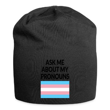 Frag mich nach meinen Pronomen Trans Pride Flag - Jersey-Beanie - Schwarz - Vorne