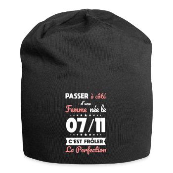 Anniversaire - Née 7 Novembre Frôler perfection - Bonnet en jersey - noir - Devant