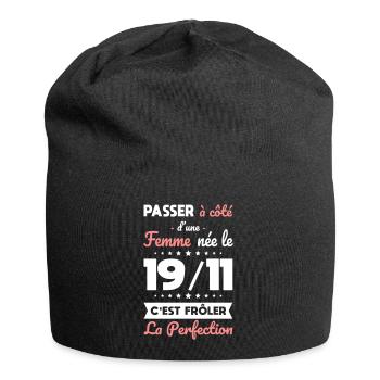 Anniversaire - Née 19 Novembre Frôler perfection - Bonnet en jersey - noir - Devant