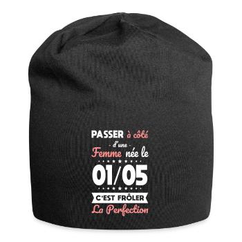Anniversaire - Née le 1er Mai Frôler perfection - Bonnet en jersey - noir - Devant