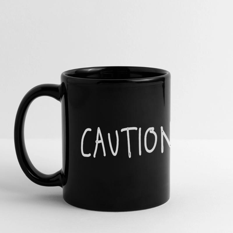 Caution: Bites! – Minimalistisches Statement Panorama-Tasse farbig