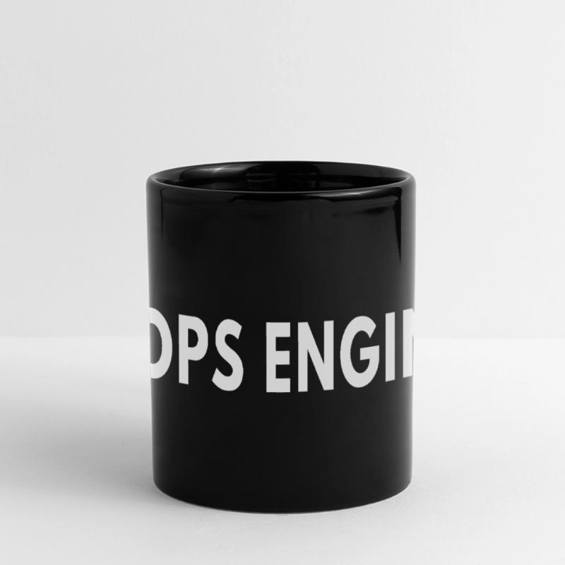 DevOps Engineer – Funny Tech Definition & Coding Panorama-Tasse farbig