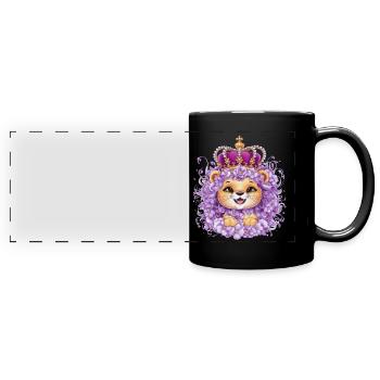 Niedlicher Kawaii Löwe mit Krone und Blumenmeer - Panorama-Tasse farbig - Schwarz - Vorne