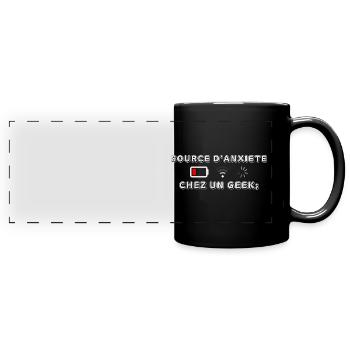 Source d Anxiété Chez un Geek - Mug panoramique uni - noir - Devant