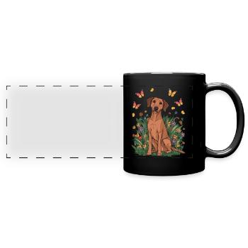 Cartoon Löwenhund mit Blumen und Schmetterlingen - Panorama-Tasse farbig - Schwarz - Vorne