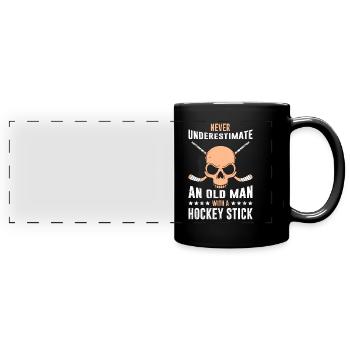Unterschätze nie einen Mann Eishockey Schläger - Panorama-Tasse farbig - Schwarz - Vorne
